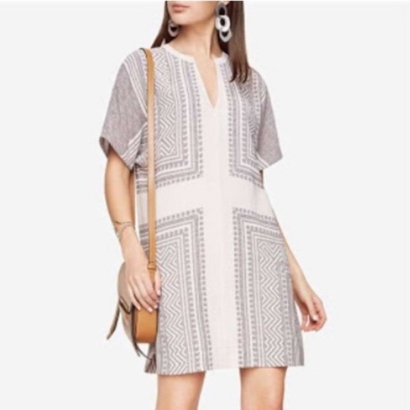 BCBGMaxAzria Dresses & Skirts - BCBGMaxAzria Geometric Harlan Shift Dress Size XS Boho Mini Resort Tribal Aztec